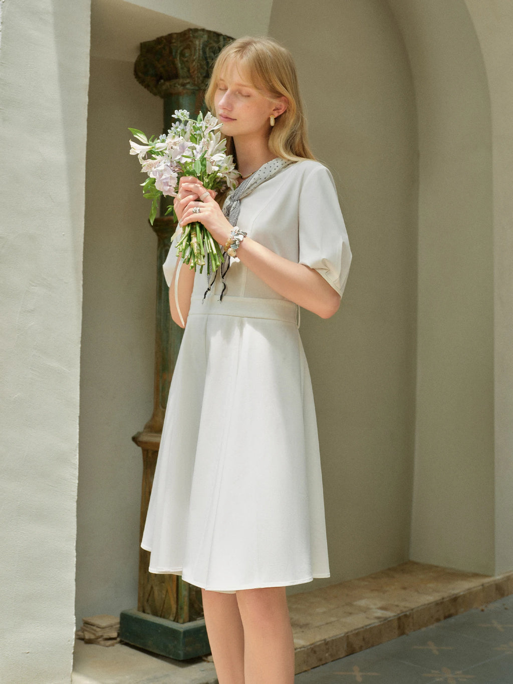 DUSHU 2026 Summer White A-Line Midi Dress Waist-Cinching Tie Detail with Complimentary Scarf Effortless Office to Weekend Style